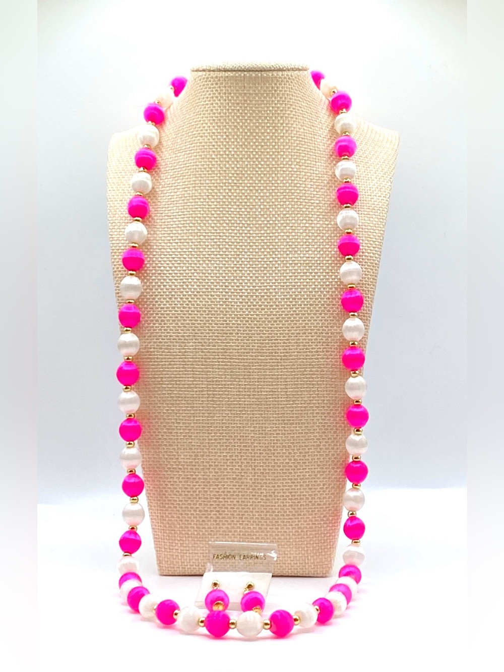 Hot Pink White Bead Necklace Earrings Set Made In Korea Barbiecore Mod Retro